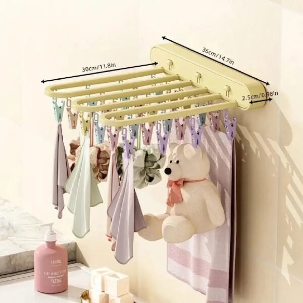 علاقة مع ملاقط للغسيل Rack with tweezers for washing